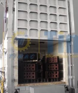 테이블 여행 Z 2-6000mm 당신의 작업실을위한 수평 도어 및 프레싱 기계 도구