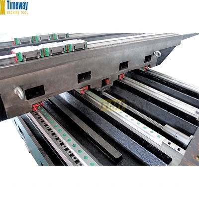 고량 생산 수직 가공 센터 VMC1370L 반복성 ±0.006mm 2023