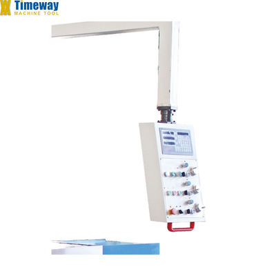 무게 7300kg BM715 보편적인 금속 가공을 위한 수직 프레싱 머신