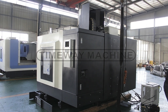 테이블 여행 X 700mm VMC650L 디스크형 ATC 성능의 수직 CNC 프레싱 머신