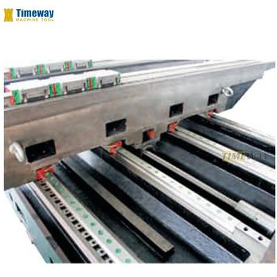 1300mm 테이블 여행 고 정밀 수직 가공 센터 고급 가공