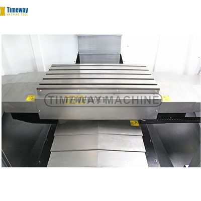 BT-40 스핀드 테이퍼 고직성 수직 가공 센터 고 내구성