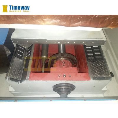 고 정밀성 유니버설 실린더 밀링 머신