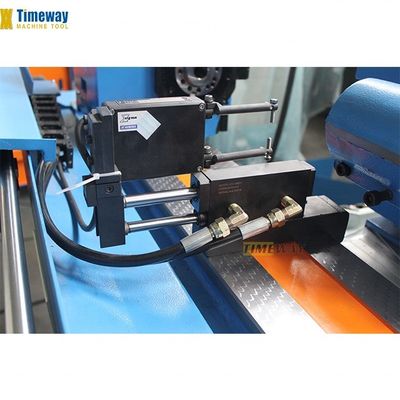 3000KG 무게와 500mm 최대 정밀 실린더 밀링 머신. 밀링 길이