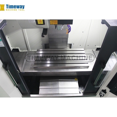 금속 가공을 위한 CNC 프레싱 머신 테이블 크기 1000*550mm 수직 가공 센터
