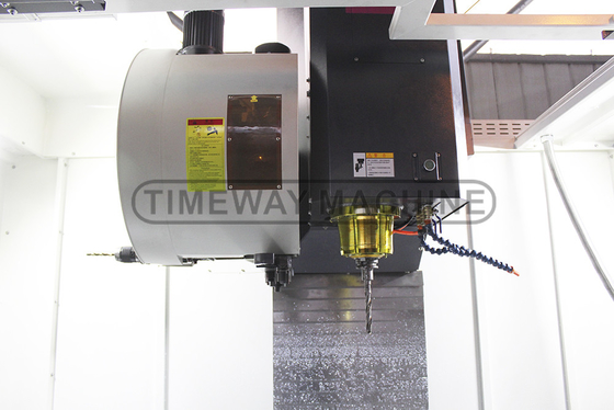 수직 CNC 프레이싱 머신 VMC1160G 고 정밀 ±0.003mm 위치 정밀도