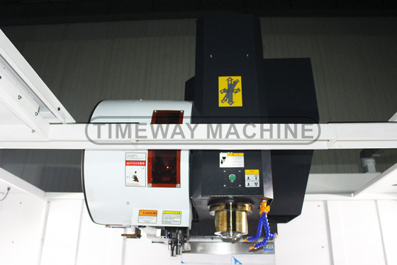 VMC1370 큰 수직 가공 센터 1300mm 테이블 여행과 함께 CNC 프레싱 머신