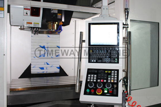 VMC1370 큰 수직 가공 센터 1300mm 테이블 여행과 함께 CNC 프레싱 머신