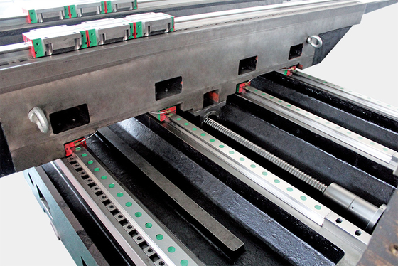 6s 미니 도구 변경 시간 VMC1370L CNC 시스템과 3 축 수직 가공 센터